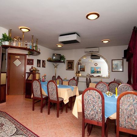 Bed & Breakfast Villa Klara Ičići Buitenkant foto