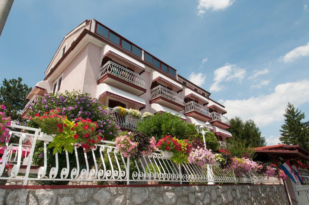Bed & Breakfast Villa Klara Ičići Buitenkant foto