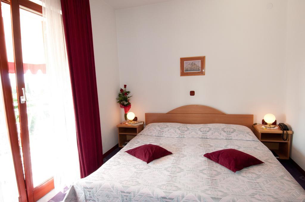 Bed & Breakfast Villa Klara Ičići Kamer foto