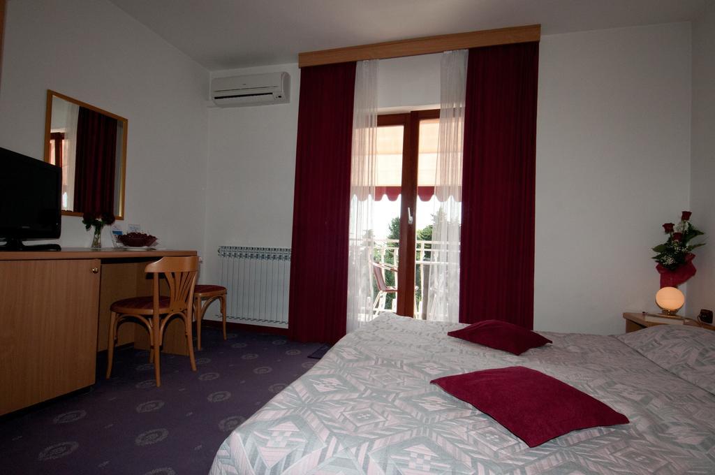 Bed & Breakfast Villa Klara Ičići Kamer foto