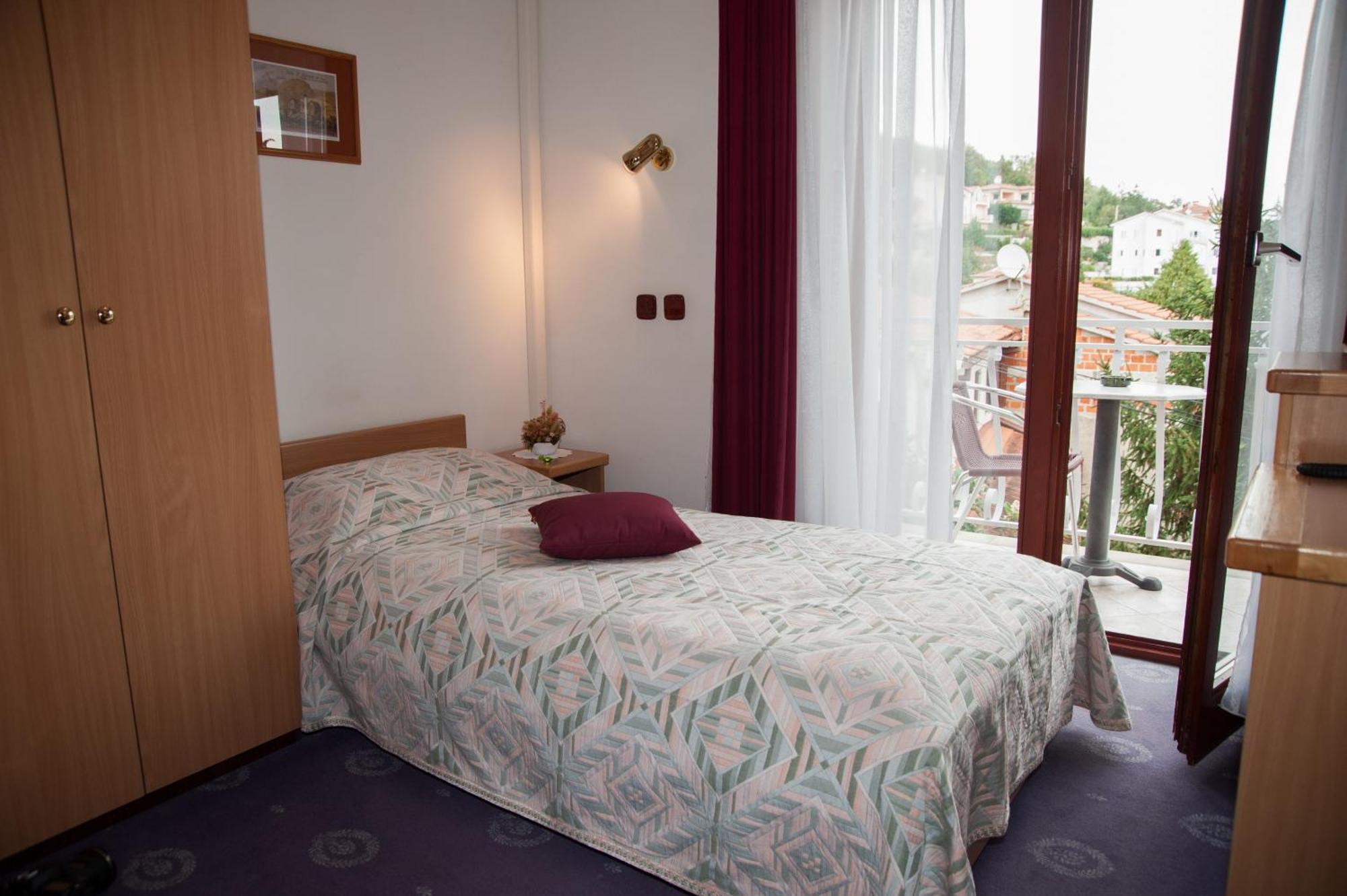Bed & Breakfast Villa Klara Ičići Kamer foto