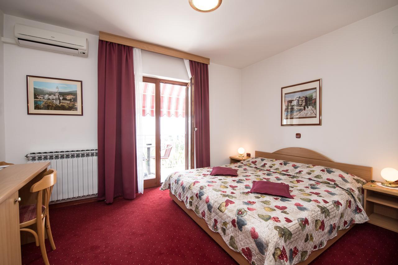 Bed & Breakfast Villa Klara Ičići Buitenkant foto