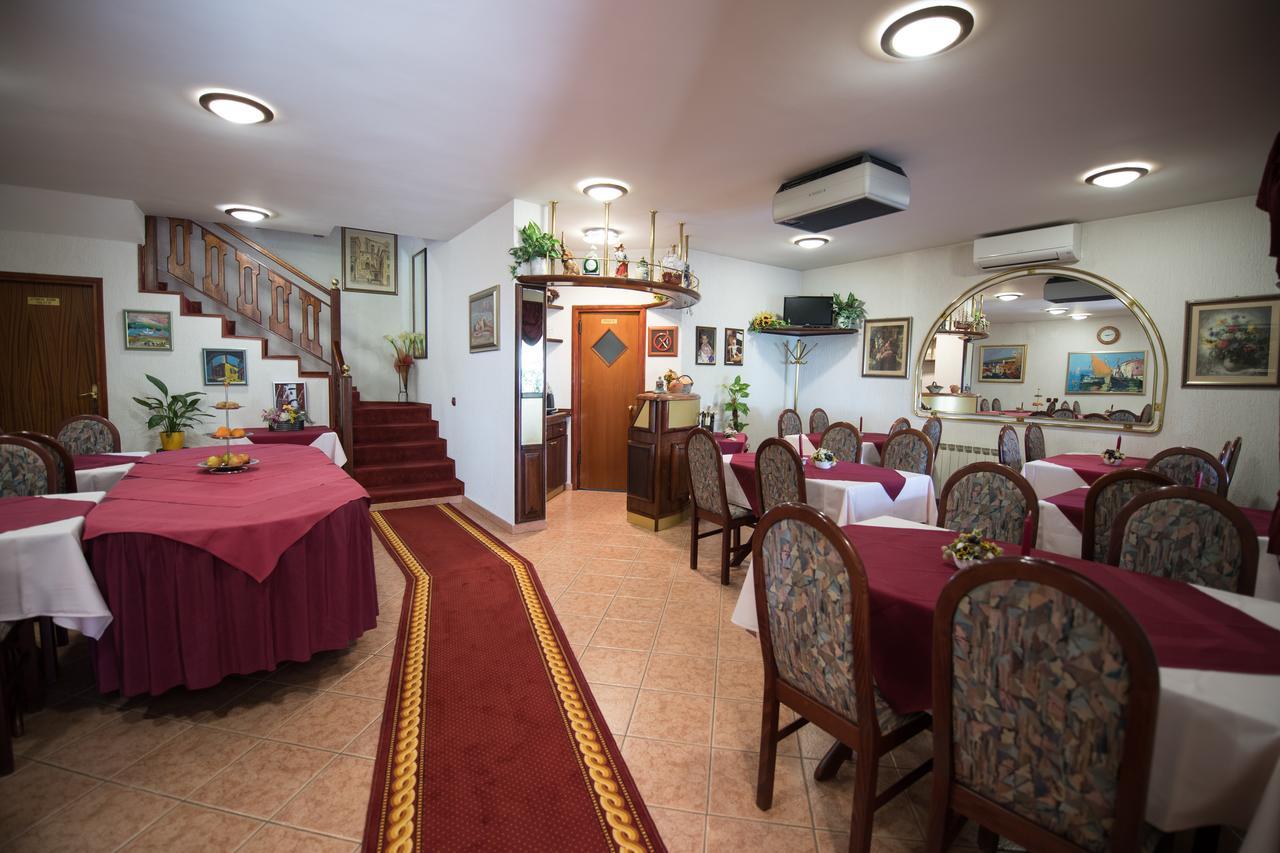 Bed & Breakfast Villa Klara Ičići Buitenkant foto