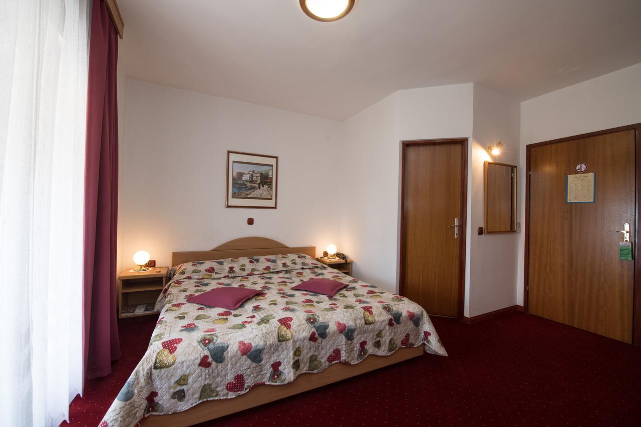 Bed & Breakfast Villa Klara Ičići Buitenkant foto